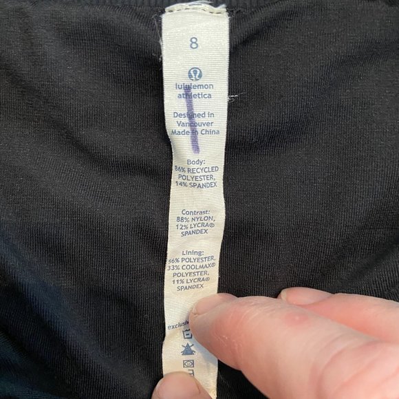 Lululemon black tennis skirt size 8 - Picture 3 of 9